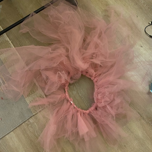 Pink tulle skirt short in the front long in the back - Picture 2 of 2
